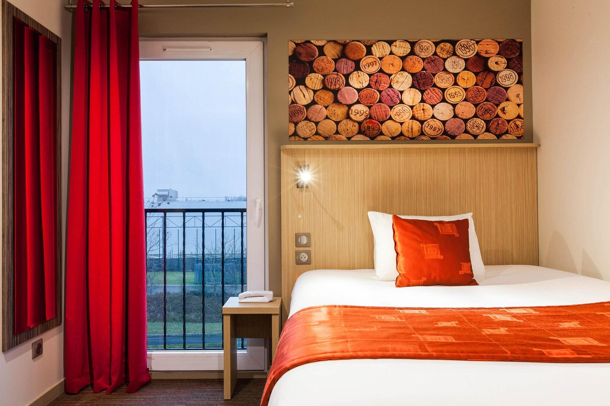 Comfort Hotel Orléans Olivet Provinces Esterno foto